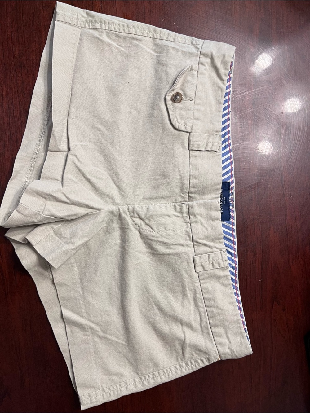 American Eagle Outfitters Women's Cream Flat Front Shorts Y2K